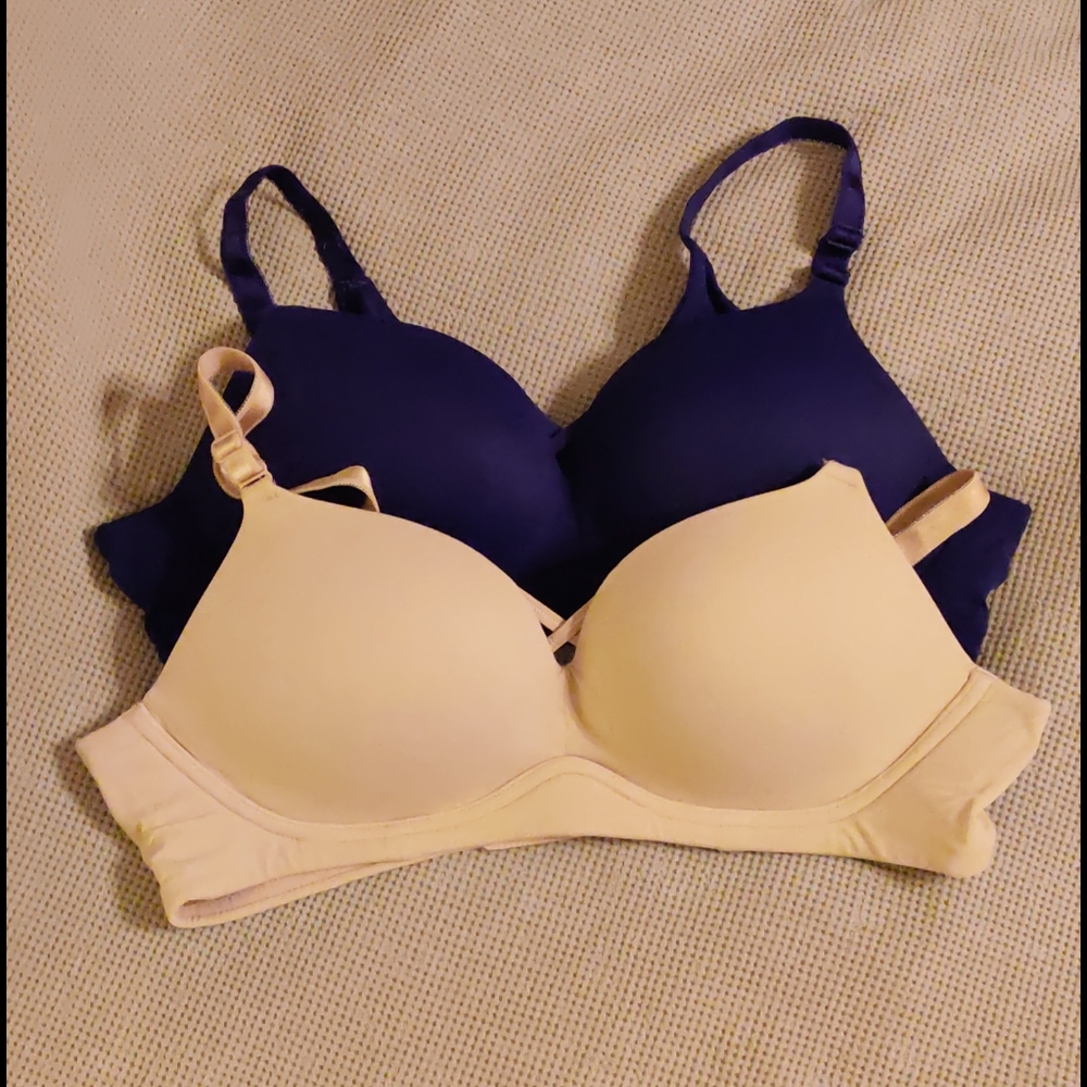2x Torrid Wire Free Push-Up Bras 40B